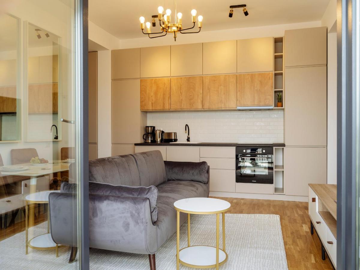 Sunny 2Br Flat - Top Location - Amazing Balcony Бухарест Экстерьер фото