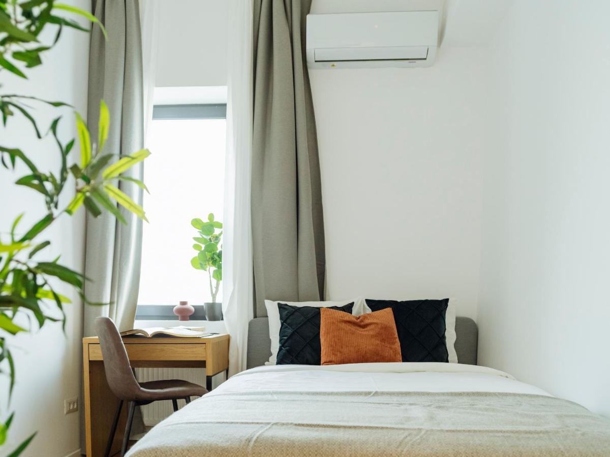 Sunny 2Br Flat - Top Location - Amazing Balcony Бухарест Экстерьер фото